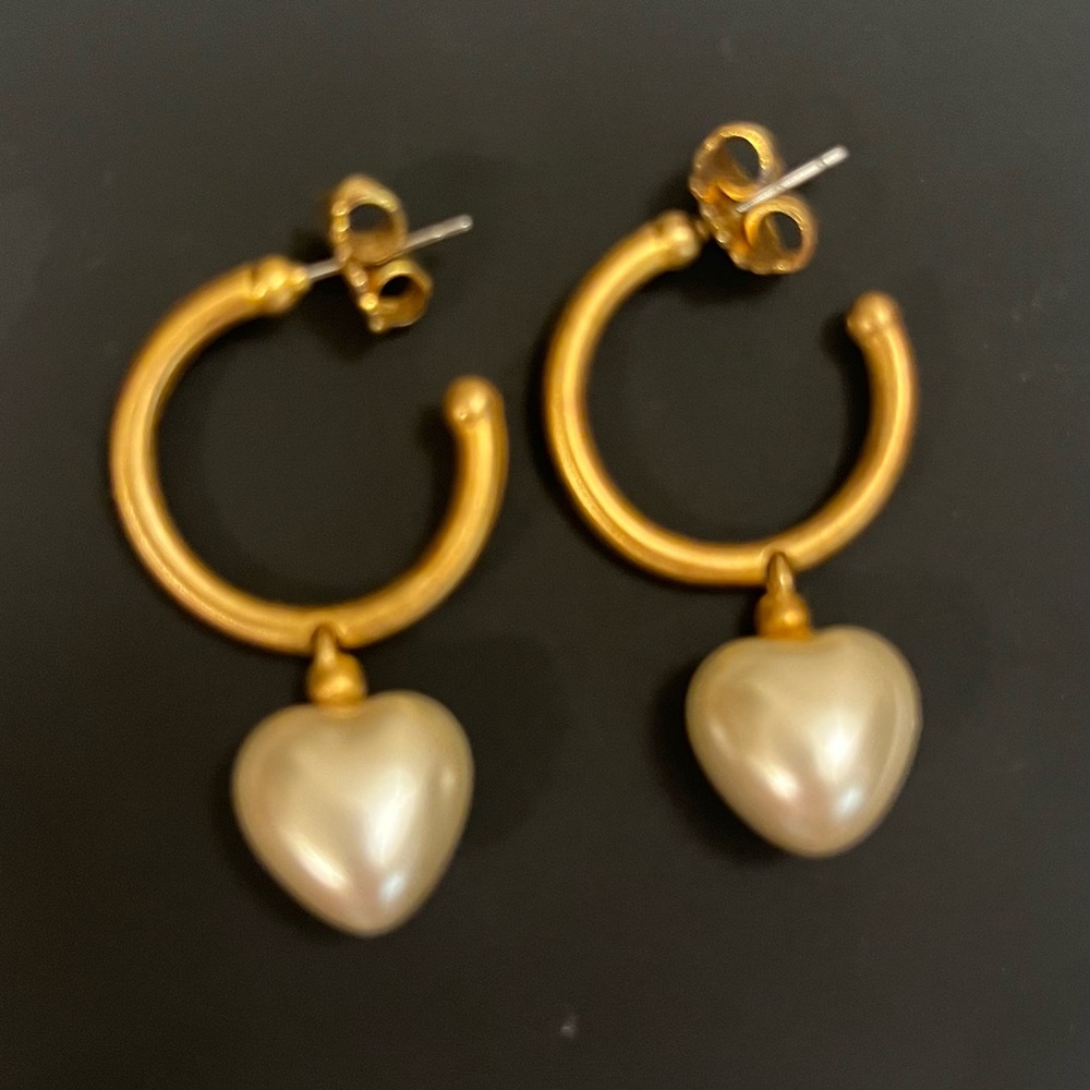 Gold Hoop Earrings with Pearl Heart
